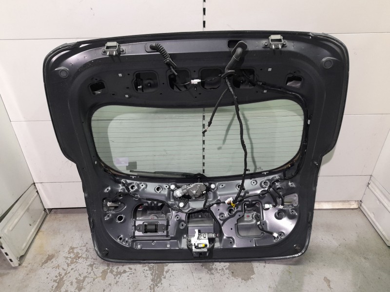 Recambio de porton trasero para kia xceed drive referencia OEM IAM 73700J7800  