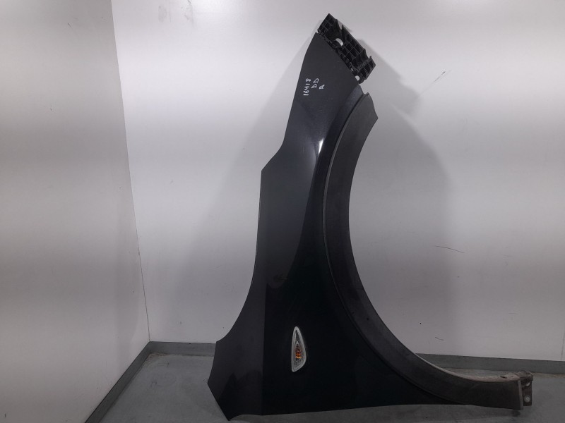 Recambio de aleta delantera derecha para kia xceed drive referencia OEM IAM 66321J7510  