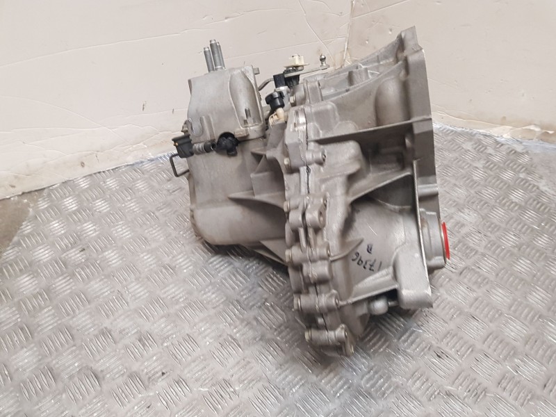 Recambio de caja cambios para ford fiesta vii (hj, hf) 1.5 tdci referencia OEM IAM H1BR7002FFB 041017000603 6 Velocidades