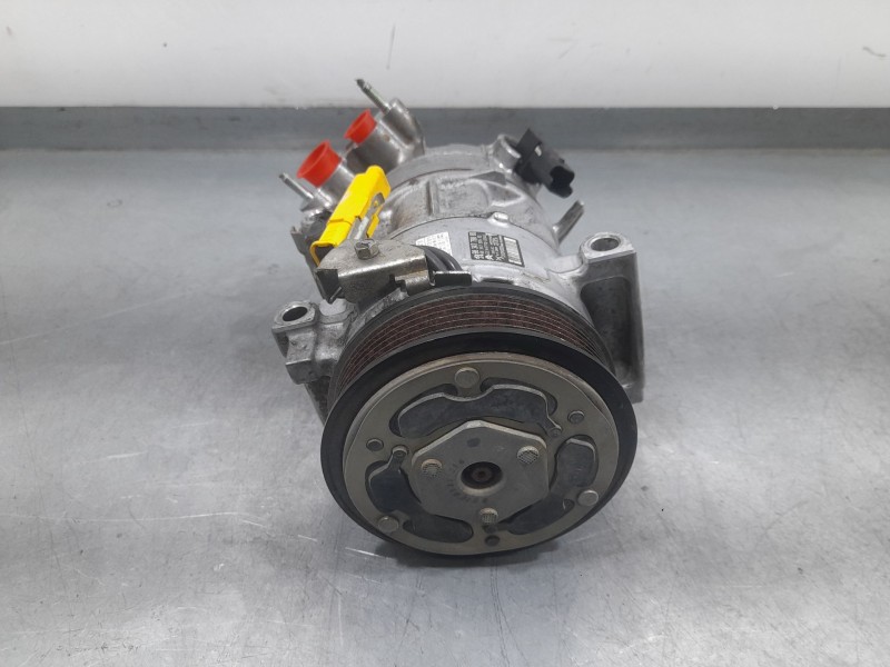 Recambio de compresor aire acondicionado para opel mokka elegance referencia OEM IAM 9834779880  DENSO