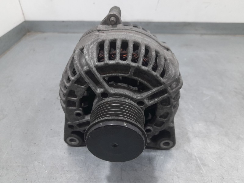 Recambio de alternador para nissan nv200 furgoneta 1.5 dci 85 (m20, m20m) referencia OEM IAM 8200728292C 0124525140 BOSCH