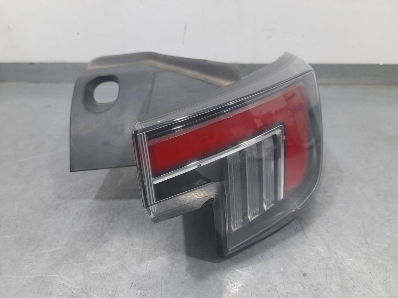 Recambio de piloto trasero derecho para opel mokka elegance referencia OEM IAM 9833721980  