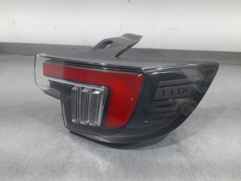 Recambio de piloto trasero derecho para opel mokka elegance referencia OEM IAM 9833721980  