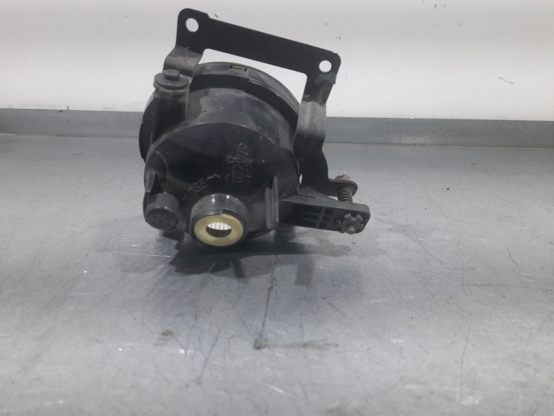 Recambio de faro antiniebla derecho para hyundai tucson (jm) 2.0 crdi referencia OEM IAM 922022E000  