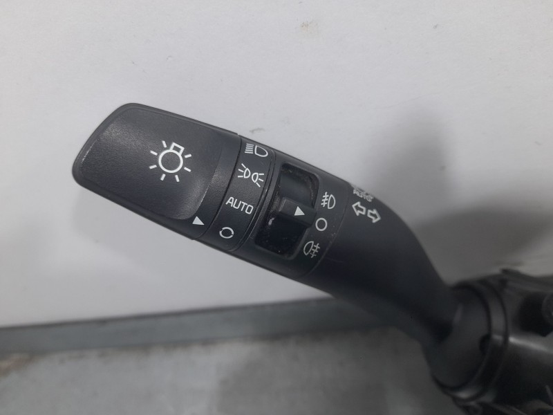 Recambio de mando luces y limpia para kia xceed drive referencia OEM IAM 93404J7950  