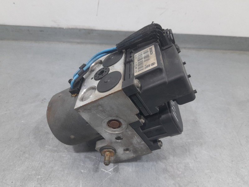 Recambio de abs para nissan primera (p11) 2.0 td referencia OEM IAM 476608F820  