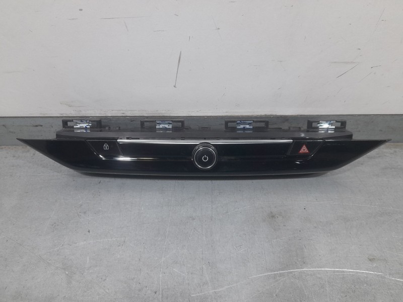 Recambio de warning para opel mokka elegance referencia OEM IAM 9834820880  