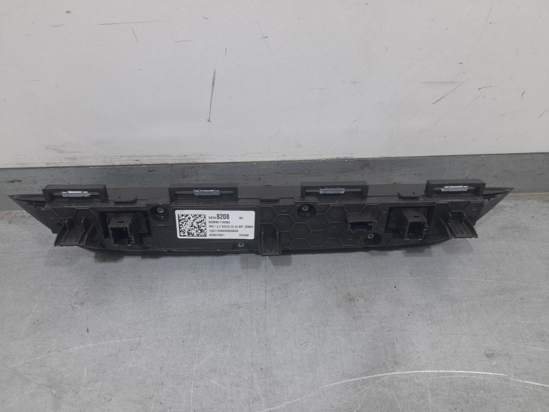 Recambio de warning para opel mokka elegance referencia OEM IAM 9834820880  