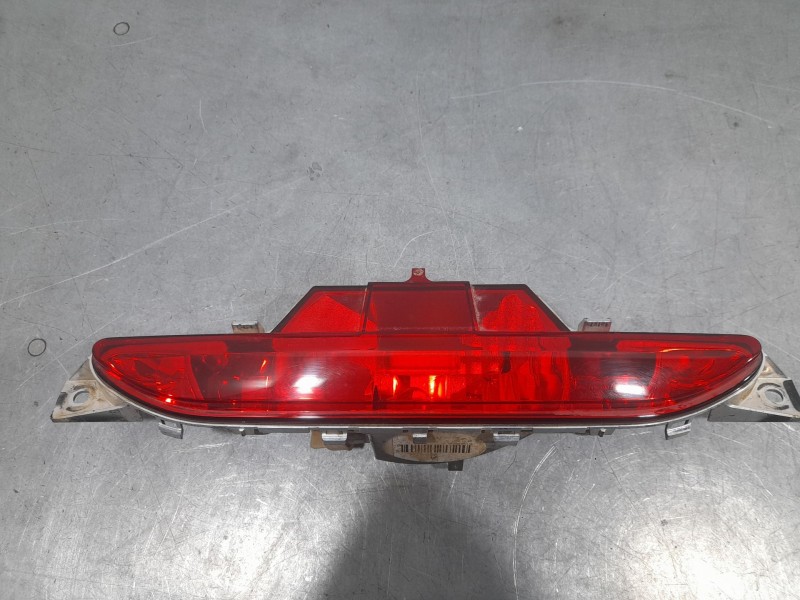 Recambio de piloto trasero central para opel mokka elegance referencia OEM IAM 9674308980 PARAGOLPES 