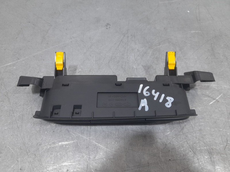 Recambio de warning para kia xceed drive referencia OEM IAM 93600J7000WK  