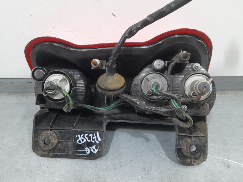 Recambio de piloto trasero izquierdo para nissan nv200 furgoneta 1.5 dci 85 (m20, m20m) referencia OEM IAM 26555BJ00A  VALEO