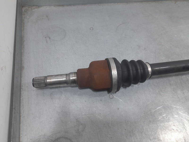 Recambio de transmision delantera derecha para peugeot 208 style referencia OEM IAM 9803959680  