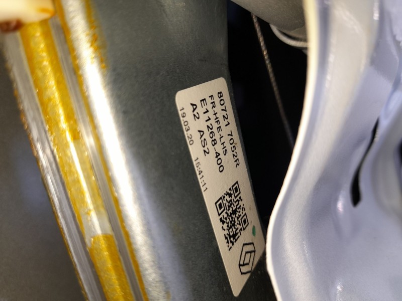 Recambio de elevalunas delantero izquierdo para renault kadjar (ha_, hl_) 1.5 blue dci 115 referencia OEM IAM 807218884R  