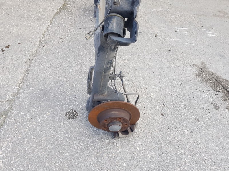 Recambio de puente trasero para renault megane iii grandtour (kz0/1) 1.5 dci (kz1m, kz1w, kz0r) referencia OEM IAM 555019103R DI