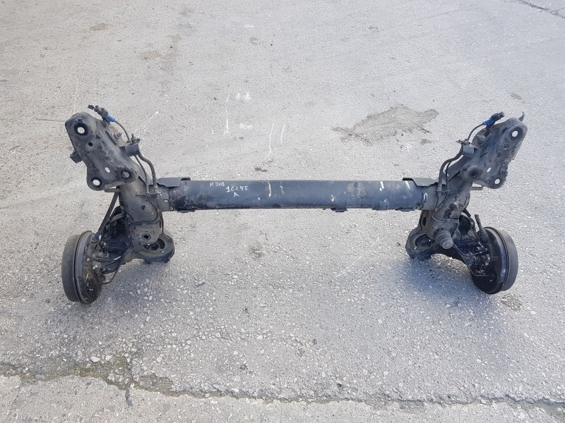 Recambio de puente trasero para peugeot 208 style referencia OEM IAM 1607197280  TAMBOR , 4 TORNILLOS , C/ ABS