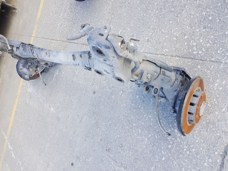 Recambio de puente trasero para peugeot 208 ii (ub_, up_, uw_, uj_) 1.2 puretech 100 referencia OEM IAM 9838305780 DISCO C/ ABS 