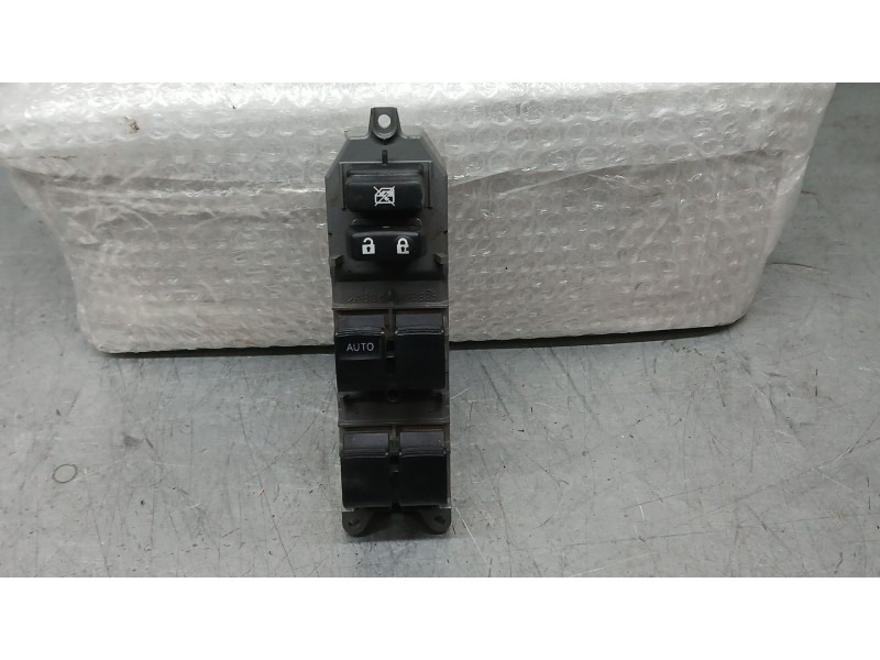 Recambio de mando elevalunas delantero izquierdo para toyota yaris (_p13_) 1.0 (ksp130) referencia OEM IAM 848200D260  0881H90