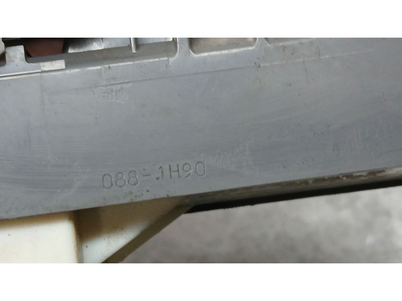 Recambio de mando elevalunas delantero izquierdo para toyota yaris (_p13_) 1.0 (ksp130) referencia OEM IAM 848200D260  0881H90