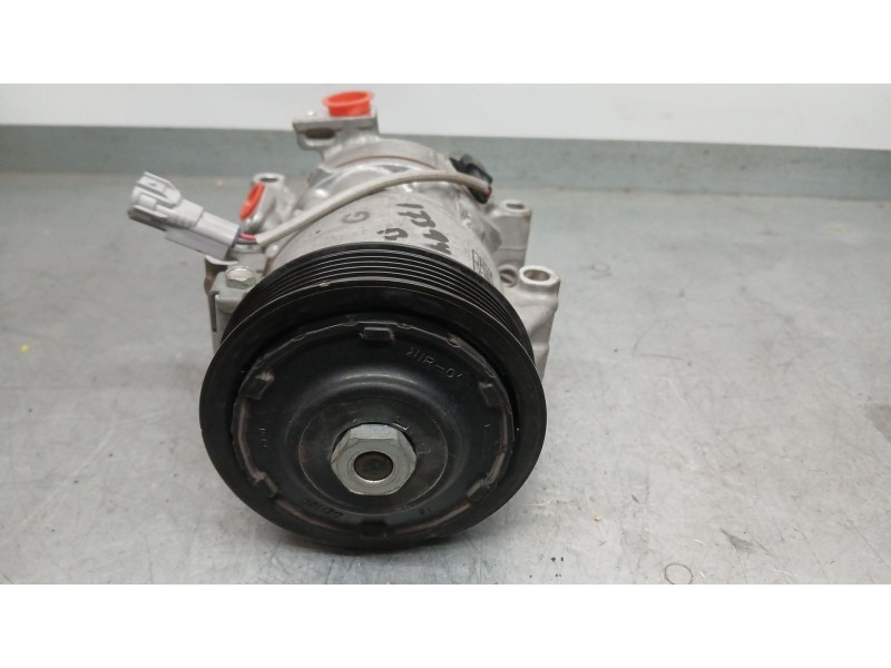 Recambio de compresor aire acondicionado para toyota yaris (_p13_) 1.0 (ksp130) referencia OEM IAM 883100D380 DENSO 5TSE10C 4472