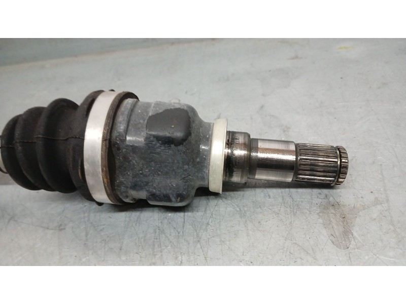 Recambio de transmision delantera izquierda para toyota yaris (_p13_) 1.0 (ksp130) referencia OEM IAM 434200D640  10335206