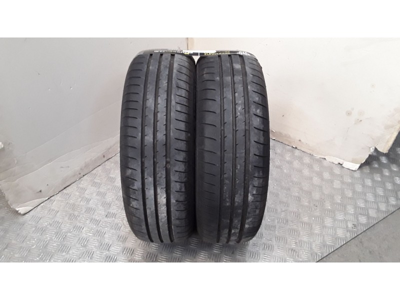 Recambio de neumatico pareja para neumaticos reutilizados - referencia OEM IAM 185601686H TOYO 185/60/16/86H