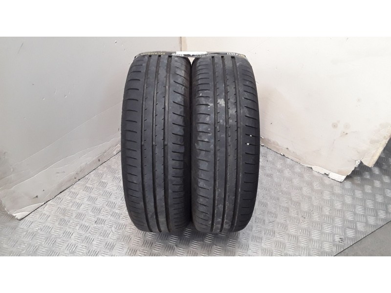 Recambio de neumatico pareja para neumaticos reutilizados - referencia OEM IAM 185601686H TOYO 185/60/16/86H