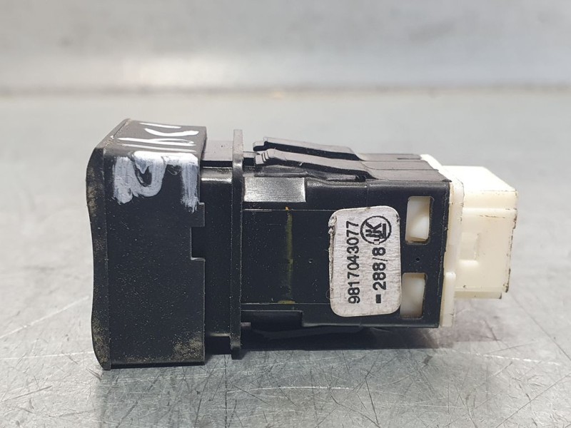 Recambio de warning para citroën berlingo start m referencia OEM IAM 9817043077  