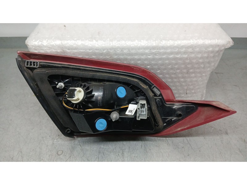 Recambio de piloto trasero derecho interior para ford fiesta vii (hj, hf) 1.5 tdci referencia OEM IAM H1BB13A602AE  