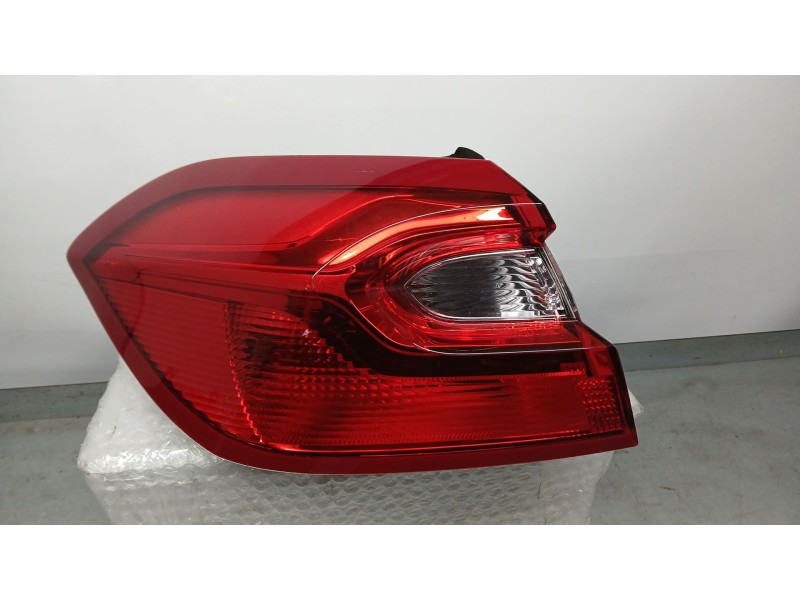 Recambio de piloto trasero izquierdo exterior para ford fiesta vii (hj, hf) 1.5 tdci referencia OEM IAM H1BB13405AF ROZADO 