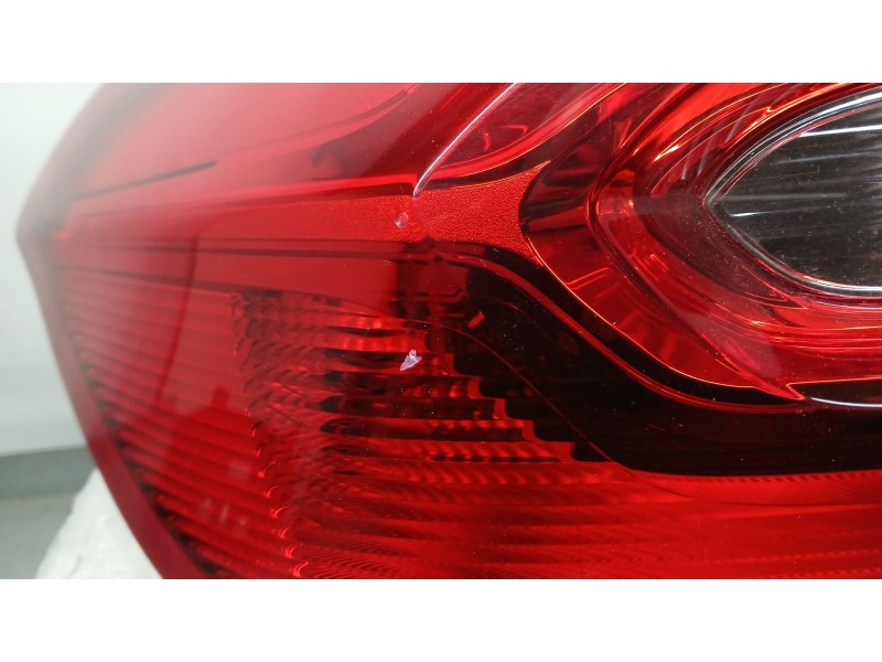 Recambio de piloto trasero izquierdo exterior para ford fiesta vii (hj, hf) 1.5 tdci referencia OEM IAM H1BB13405AF ROZADO 