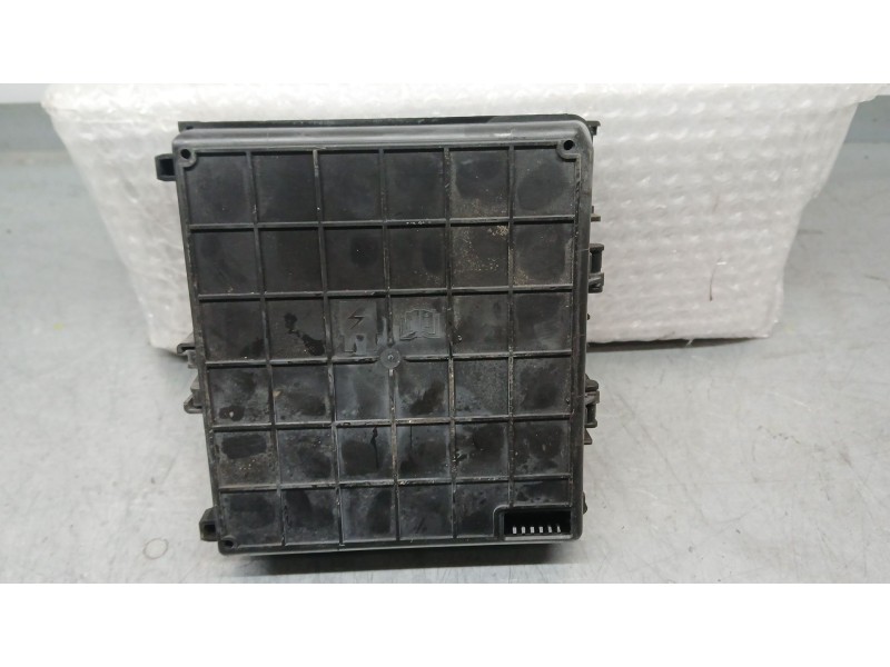 Recambio de caja reles / fusibles para ford fiesta vii (hj, hf) 1.5 tdci referencia OEM IAM H1BT14D068DF  9830080455