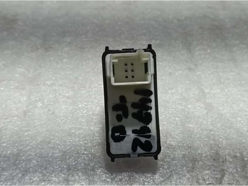 Recambio de mando elevalunas trasero derecho para peugeot 308 active pack bluehdi 130 s&s referencia OEM IAM 98044803ZD  