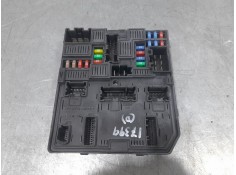 CAJA RELES / FUSIBLES 284B69501R 