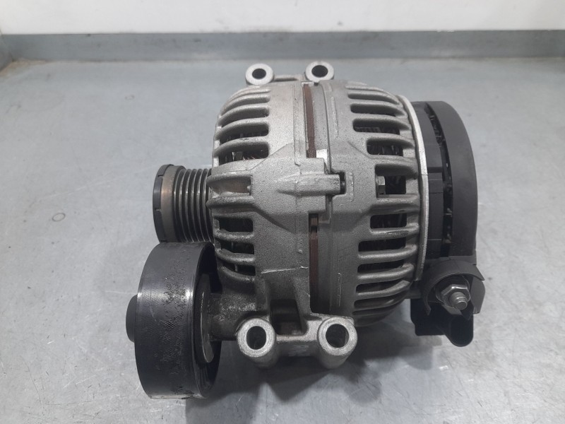 Recambio de alternador para bmw 3 (e90) 325 i referencia OEM IAM 754252904 0124525083 BOSCH