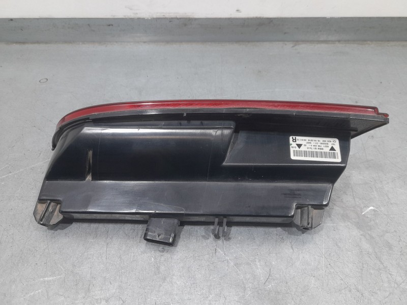 Recambio de piloto trasero derecho paragolpes para bmw i3 (i01) electric referencia OEM IAM 63217304044  