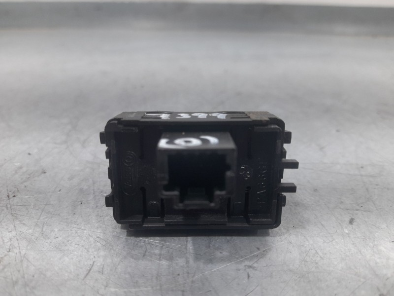 Recambio de mando elevalunas trasero izquierdo para renault kadjar (ha_, hl_) 1.5 blue dci 115 referencia OEM IAM 254119716R  