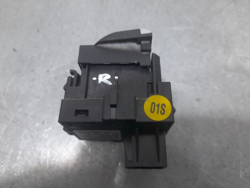 Recambio de interruptor para audi a3 sportback (8va, 8vf) 1.6 tdi referencia OEM IAM 8V1927143C  