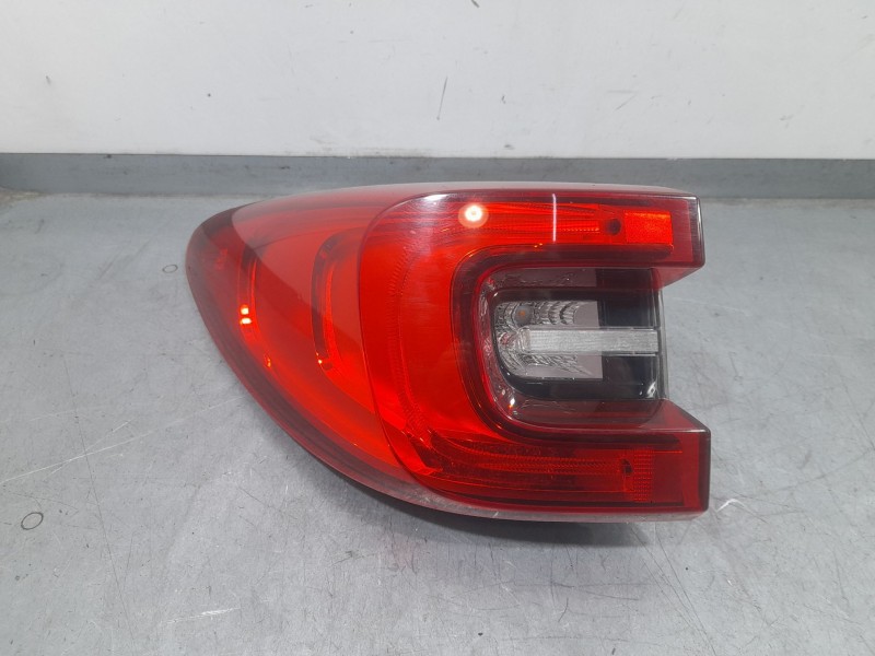 Recambio de piloto trasero izquierdo exterior para renault kadjar (ha_, hl_) 1.5 blue dci 115 referencia OEM IAM 265552789R  