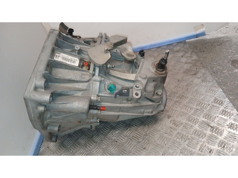 Recambio de caja cambios para dacia duster ii prestige referencia OEM IAM TL4355 6 VELOCIDADES B071104 