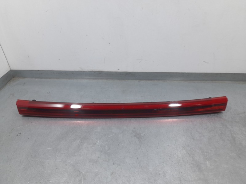 Recambio de piloto trasero central para hyundai i20 iii (bc3, bi3) 1.0 t-gdi referencia OEM IAM 92409Q0100  