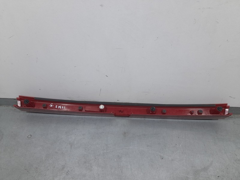 Recambio de piloto trasero central para hyundai i20 iii (bc3, bi3) 1.0 t-gdi referencia OEM IAM 92409Q0100  