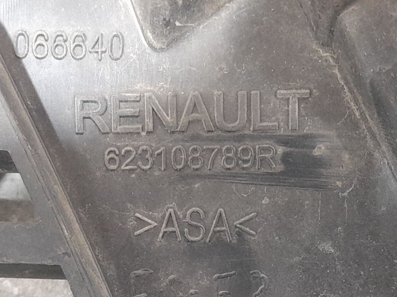 Recambio de rejilla delantera para renault kadjar (ha_, hl_) 1.5 blue dci 115 referencia OEM IAM 623108789R  
