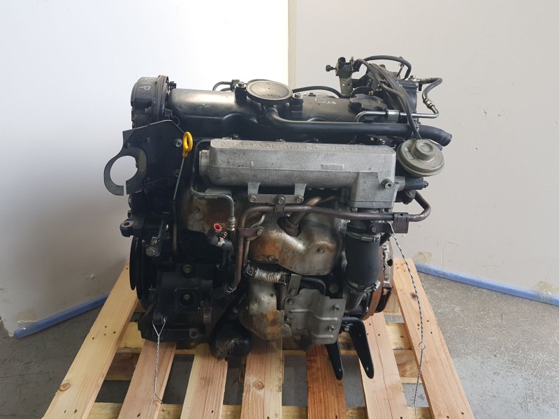 Recambio de motor completo para nissan primera (p11) 2.0 td referencia OEM IAM CD20  784099X