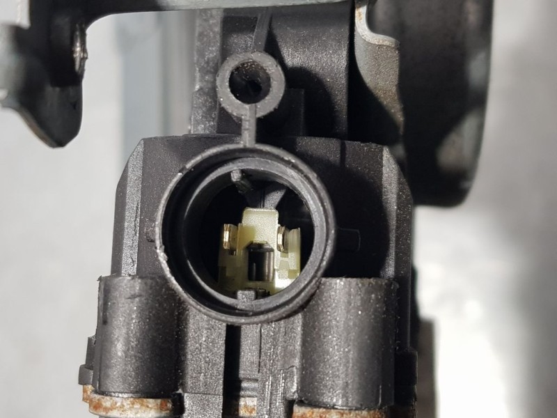 Recambio de elevalunas trasero derecho para nissan qashqai+2 (jj10) tekna referencia OEM IAM 82700EY11A  ELECTRICO 2 PINS