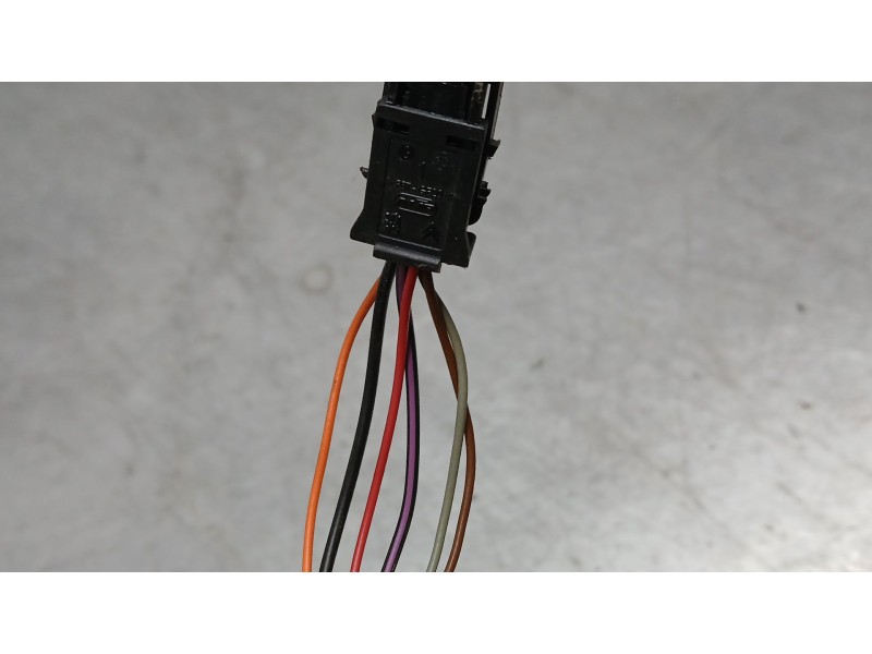 Recambio de retrovisor izquierdo para peugeot 308 i (4a_, 4c_) 1.6 hdi referencia OEM IAM 8153NE ELECTRICO ROZADO 6 CABLES 