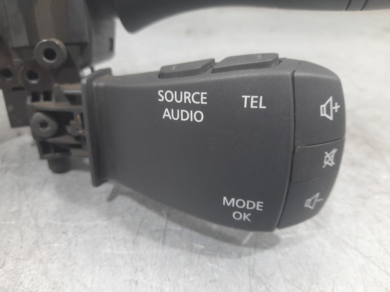 Recambio de mando luces y limpia para renault kadjar (ha_, hl_) 1.5 blue dci 115 referencia OEM IAM 255678341R  