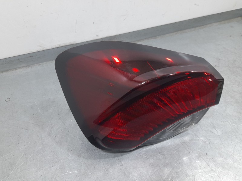 Recambio de piloto trasero izquierdo exterior para fiat tipo hatchback (356_, 357_) 1.6 d (356hxg1b, 356hxg11) referencia OEM IA
