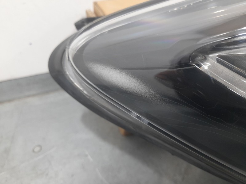 Recambio de faro derecho para renault kadjar (ha_, hl_) 1.5 blue dci 115 referencia OEM IAM 260104607R 01177082 HELLA