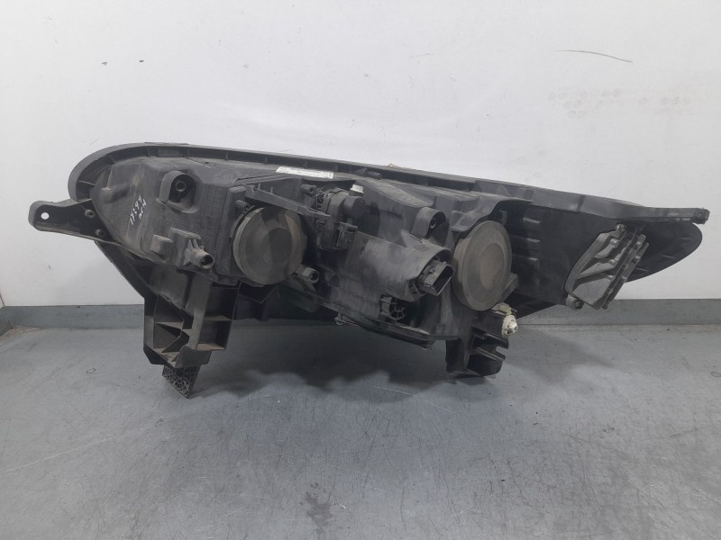 Recambio de faro derecho para renault kadjar (ha_, hl_) 1.5 blue dci 115 referencia OEM IAM 260104607R 01177082 HELLA