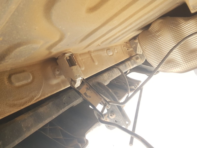 Recambio de refuerzo paragolpes trasero para dacia duster (hs_) 1.5 dci referencia OEM IAM 7711946179  